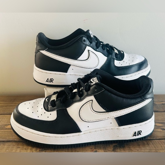 Nike Air Force Low Lv8 Swoosh Panda Shoes DV1621-001